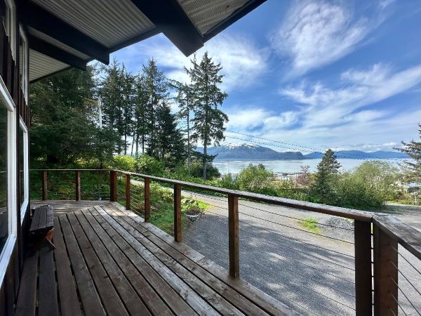 105 Park Ave, Wrangell, Alaska 99929, 3 Bedrooms Bedrooms, ,2 BathroomsBathrooms,Single Family Home,Homes,Park Ave,1206